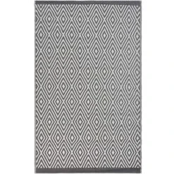 Tapis D'Intérieur Ou D'Extérieur Gris Clair Et Blanc En Polypropylène Motif Géométrique Pour Terrasse Ou Salon Au Style Moderne 120 X 180 Cm Beliani