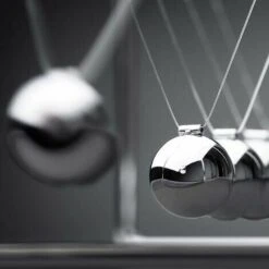 Pendule Newton, Pendule De Lancer Du Poids Classique, 5 Boules, Décoration Physique Pour Bureau Et Bureau, Pendule Boule, Argent, 13,5 X 13,5 X 11,5 Cm -ATMOSPHERA || VIDAXL || Safavieh Soldes 79395533 5