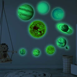 Autocollants Lumineux 9pcs Planètes Étoiles Lumineuses Système Solaire Planètes Fluorescent Stickers Muraux Décoration De Plafond Autocollants Pour Chambres D'enfants 10 Autocollants Lumineux 9pcs Planètes Étoiles Lumineuses Système Solaire Planètes Fluorescent Stickers Muraux Décoration De Plafond Autocollants Pour Chambres D'enfants -ATMOSPHERA || VIDAXL || Safavieh Soldes 86048299 4