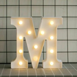 Lettres Lumineuses Pour Marquise à LED Lettres Alphabétiques Lumineuses Pour Décoration De Maison Fête Mariage(M)